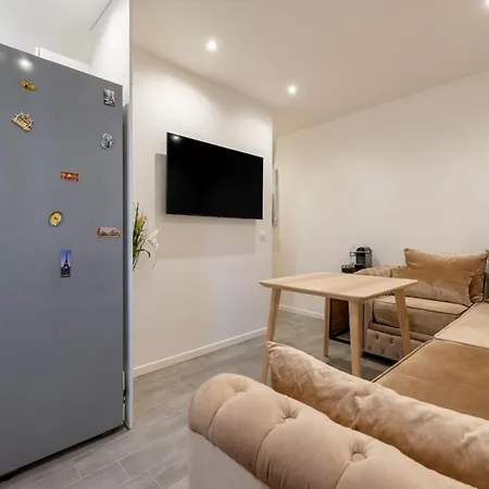 Stylish Contemporary 1bd Apartmentmenilmontant *