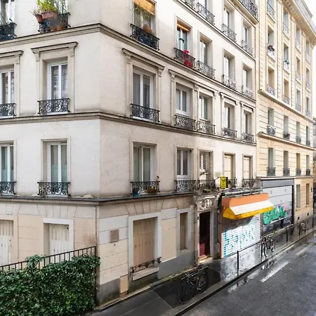 Stylish Contemporary 1bd Apartmentmenilmontant Apartment Paris